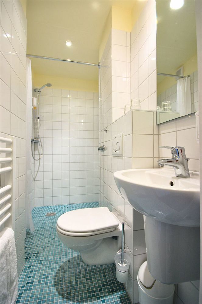 קיל Hotel Wiking מראה חיצוני תמונה