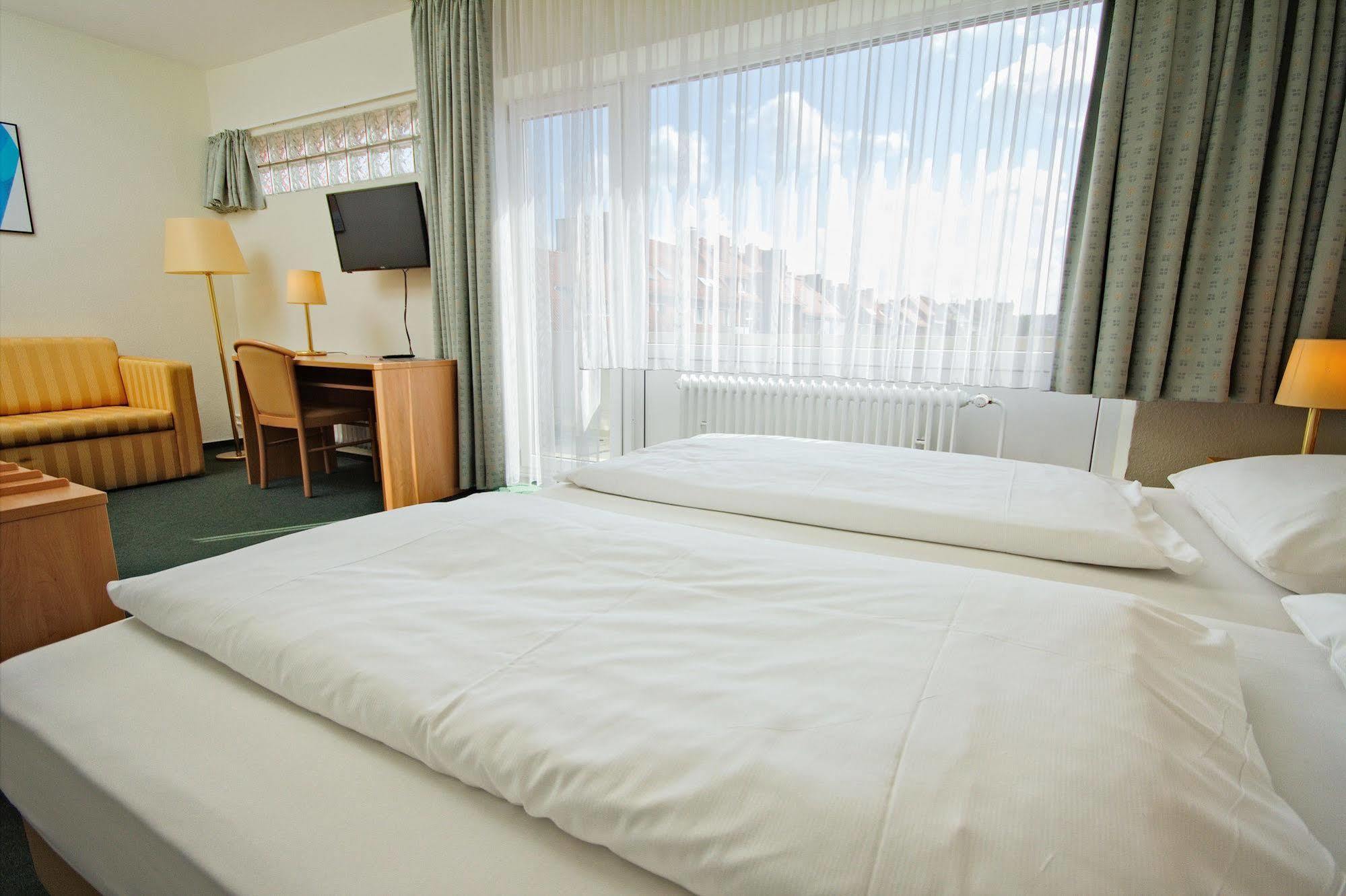 קיל Hotel Wiking מראה חיצוני תמונה